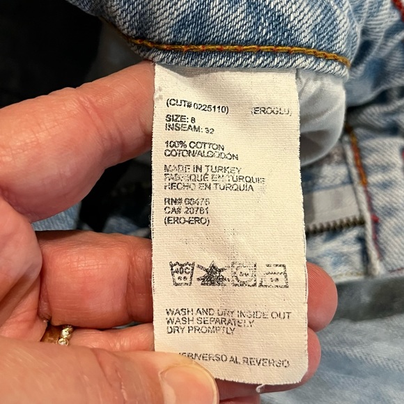 Vintage Y2K Tommy Hillfiger women’s size 8 light-wash straight 32 inseam - Picture 9 of 10